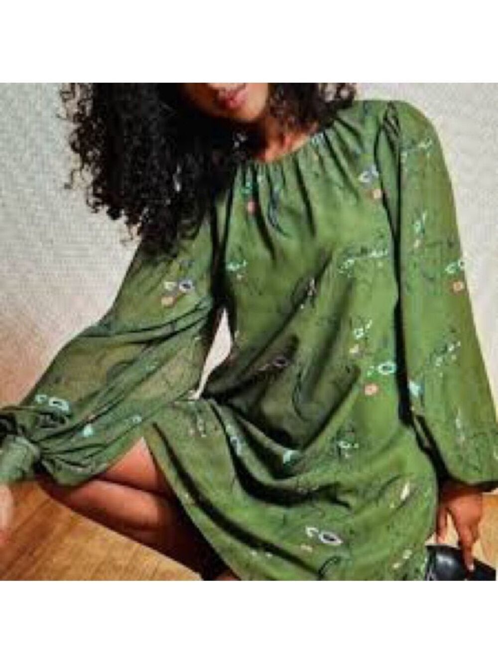 HUTCH Twiggy Dress Olive Green‎ Pampered Faces Chiffon Novelty Print Medium EUC